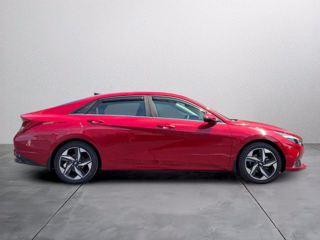 Used 2023 Hyundai Elantra Limited FWD image 5