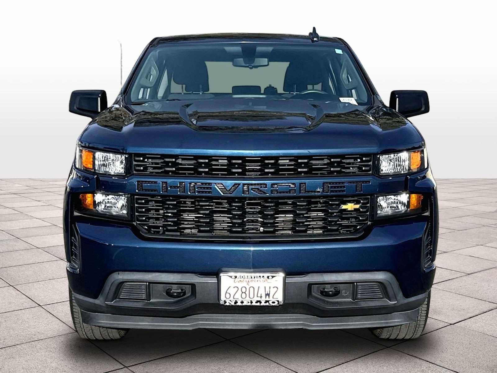Used 2019 Chevrolet Silverado 1500 Custom w/ Custom Value Package RWD image 3