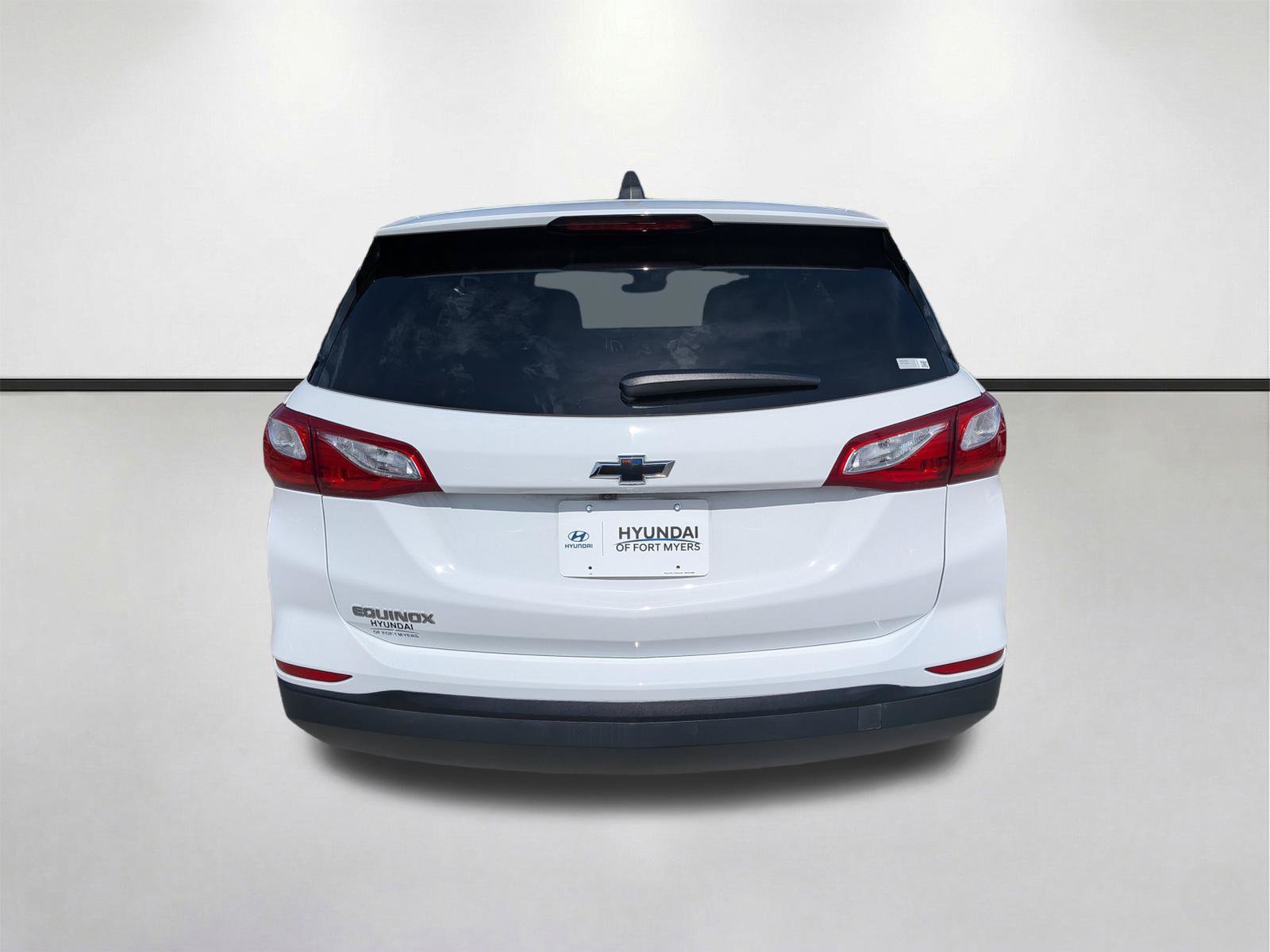 Used 2021 Chevrolet Equinox LS w/ LS Convenience Package FWD image 5
