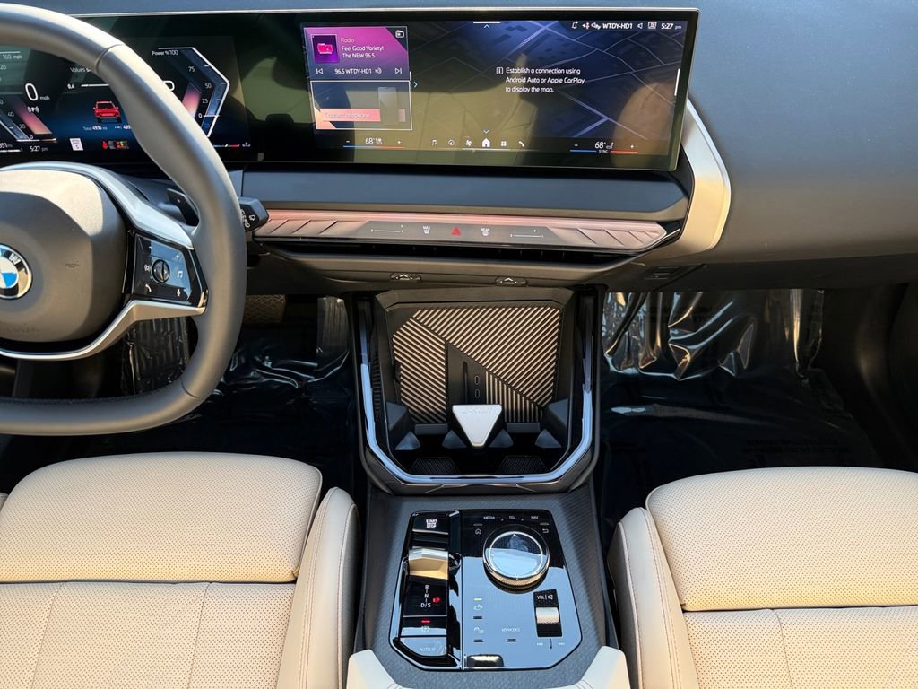 Certified 2025 BMW X3 xDrive30i w/ Premium Package image 11