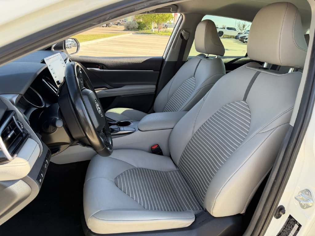 Used 2024 Toyota Camry SE FWD image 24