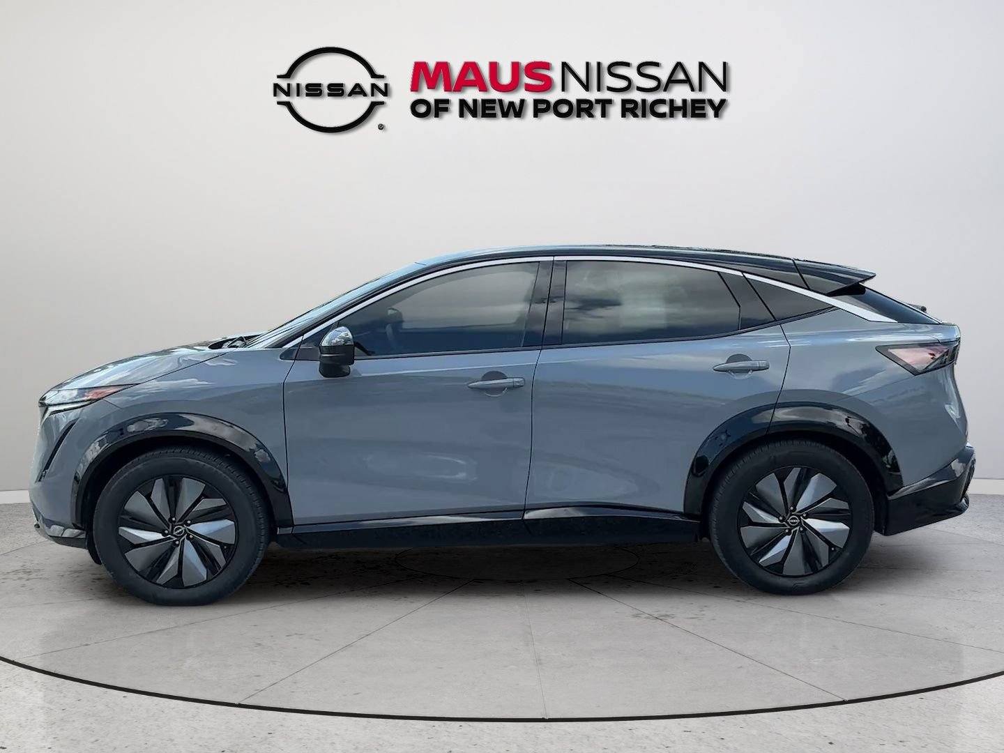 Certified 2025 Nissan Ariya FWD image 9