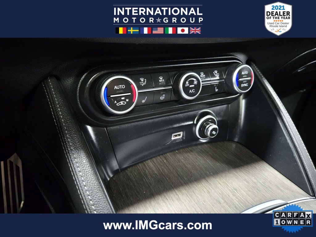 Used 2022 Alfa Romeo Stelvio Ti image 30