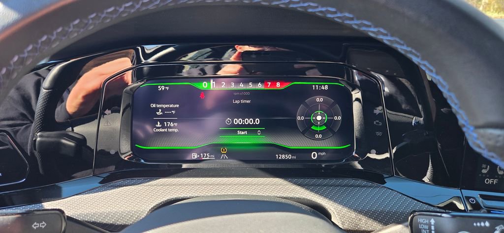 Used 2024 Volkswagen Golf R image 14