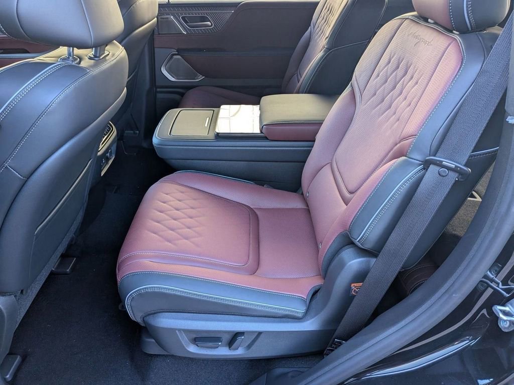 New 2026 INFINITI QX80 Autograph w/ Premium Cargo Package image 27