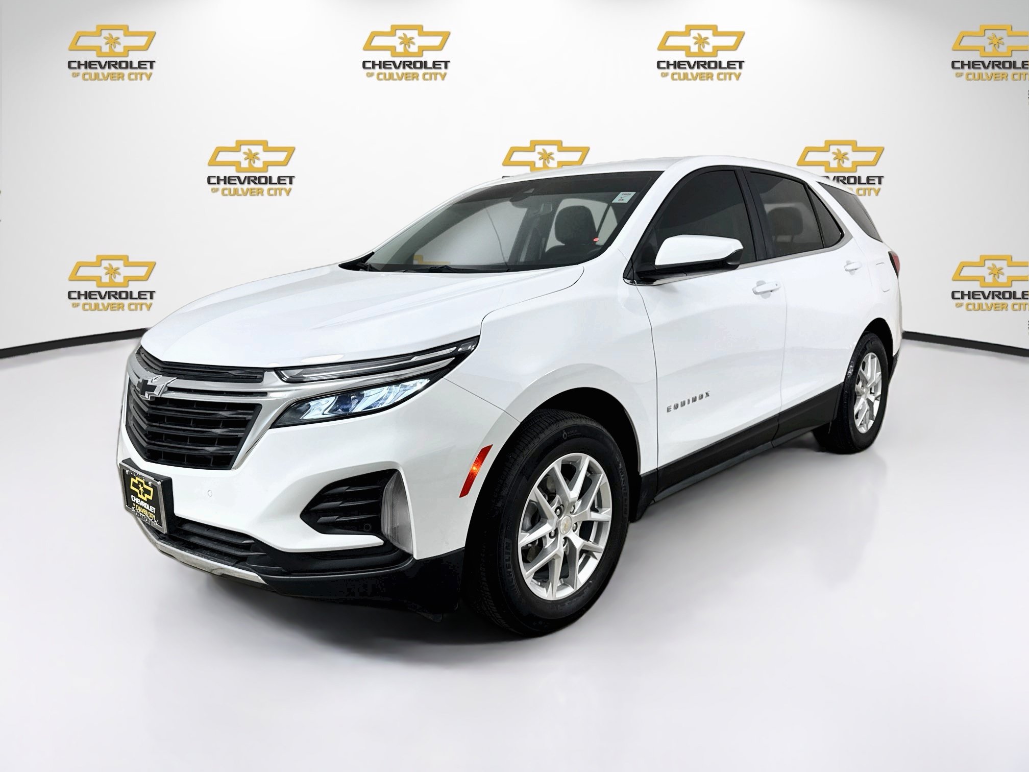 Used 2023 Chevrolet Equinox LT FWD image 3