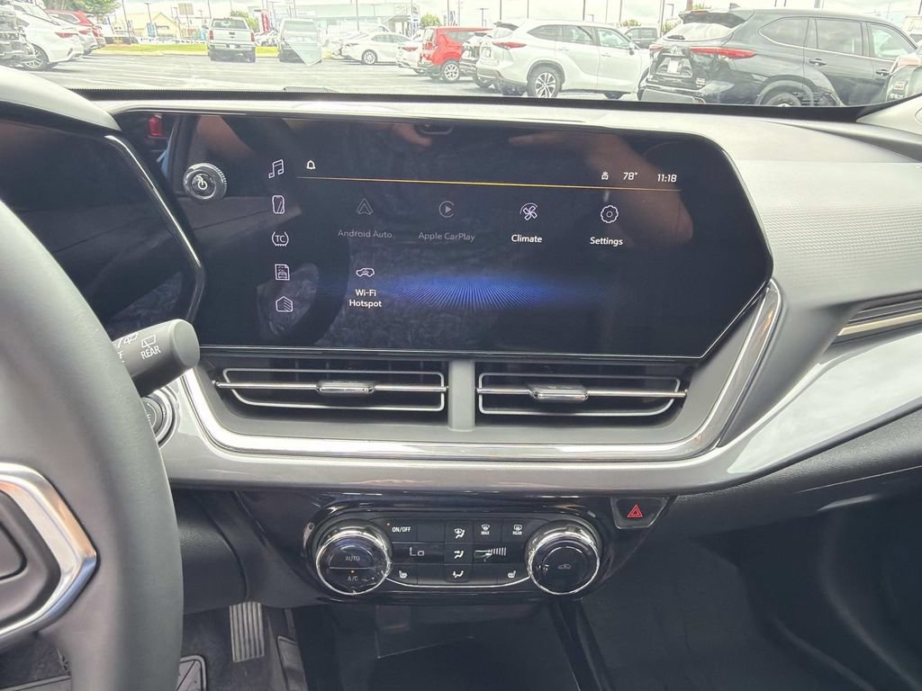 Used 2026 Chevrolet Trax ACTIV FWD image 28