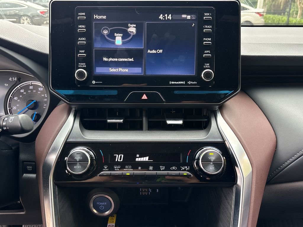 Used 2022 Toyota Venza XLE AWD/4WD image 23