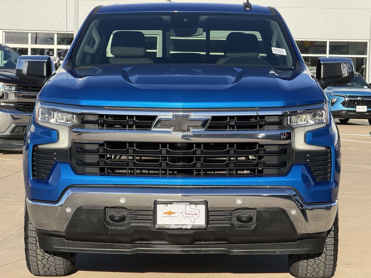 Used 2024 Chevrolet Silverado 1500 LT w/ Z71 Off-Road Package AWD/4WD image 6