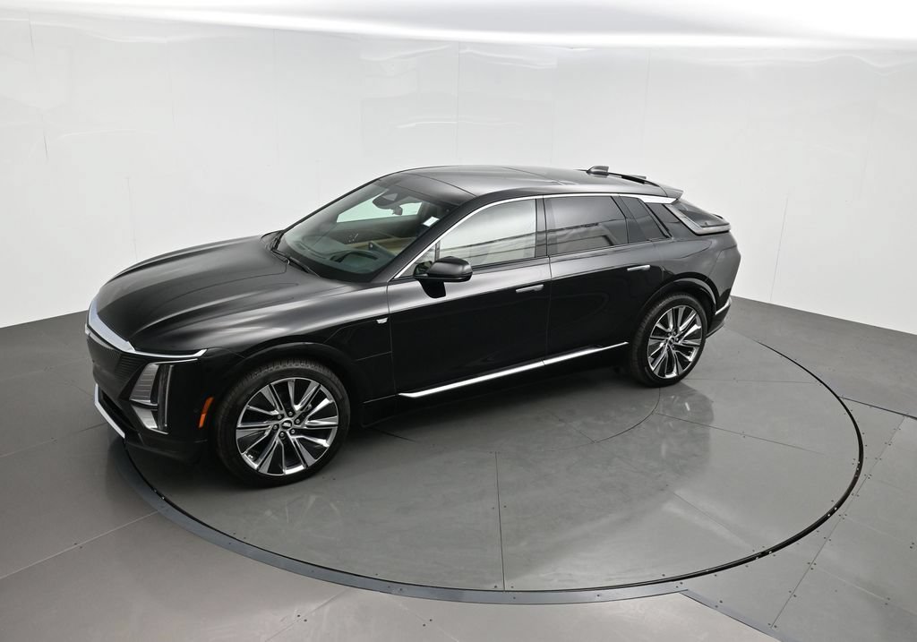 Used 2026 Cadillac Lyriq Signature Luxury w/ Nappa Leather Package AWD/4WD image 42