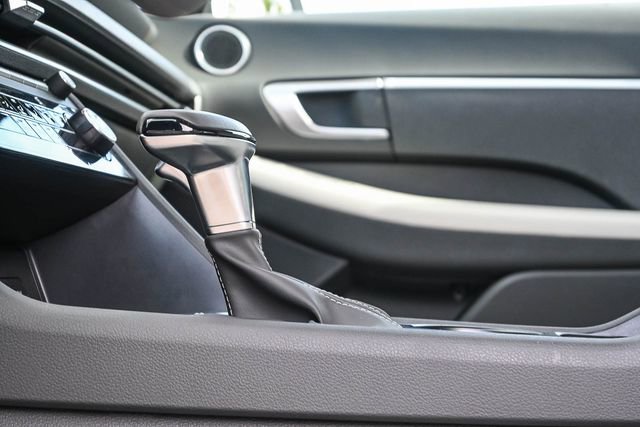 Certified 2025 Hyundai Sonata SE image 24