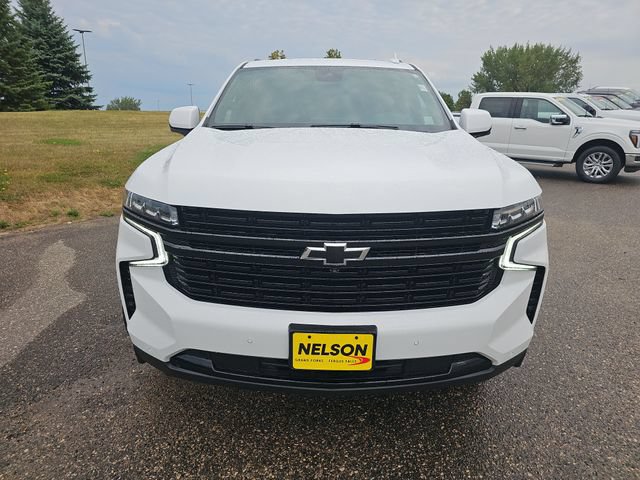 Used 2024 Chevrolet Suburban RST w/ Luxury Package AWD/4WD image 8