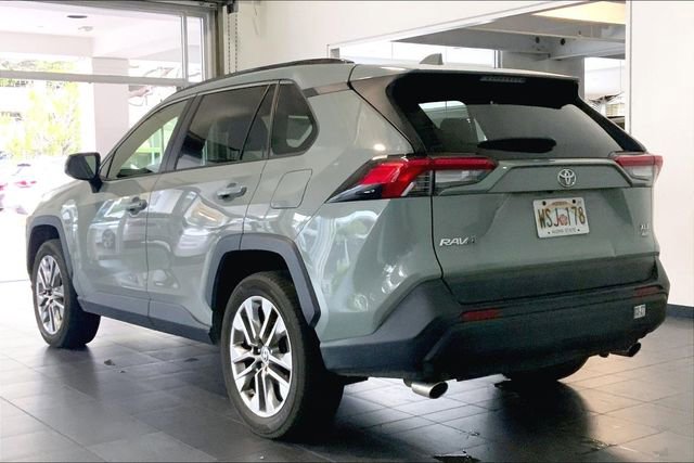 Used 2022 Toyota RAV4 XLE Premium AWD/4WD image 5