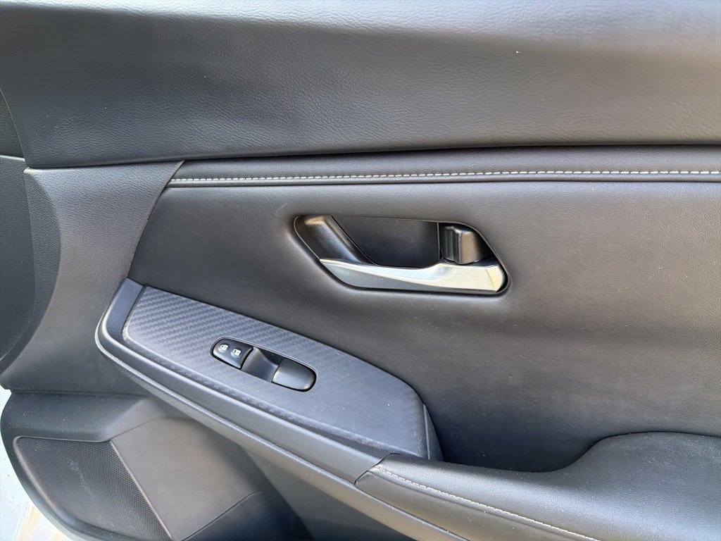 Used 2023 Nissan Sentra SV w/ All-Weather Package image 17