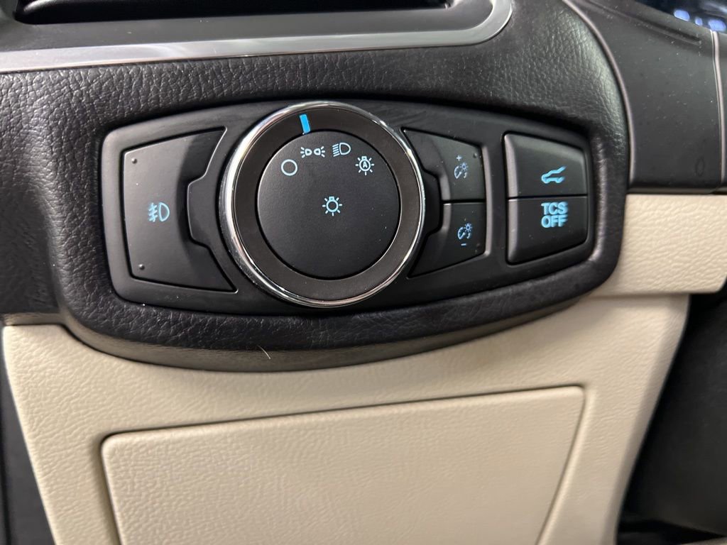 Certified 2024 Ford Edge Titanium AWD/4WD image 23
