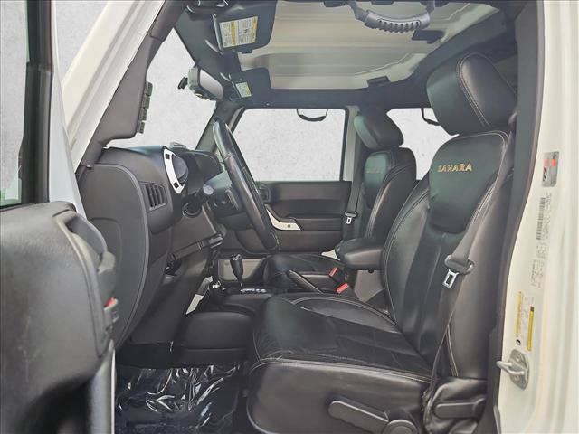 Used 2013 Jeep Wrangler Unlimited Sahara AWD/4WD image 15