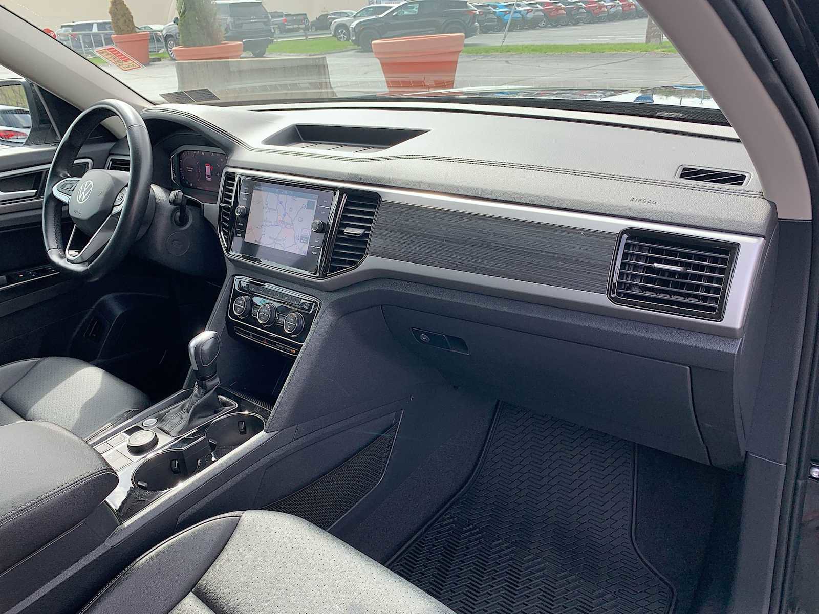 Used 2021 Volkswagen Atlas SEL image 29