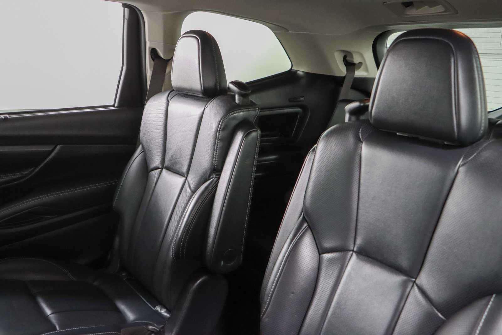 Used 2023 Subaru Ascent Limited AWD/4WD image 24