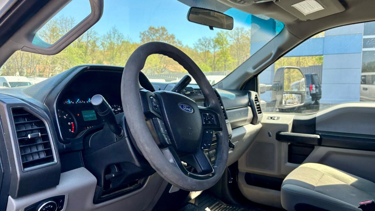 Used 2017 Ford F350 XL w/ Power Equipment Group AWD/4WD image 18