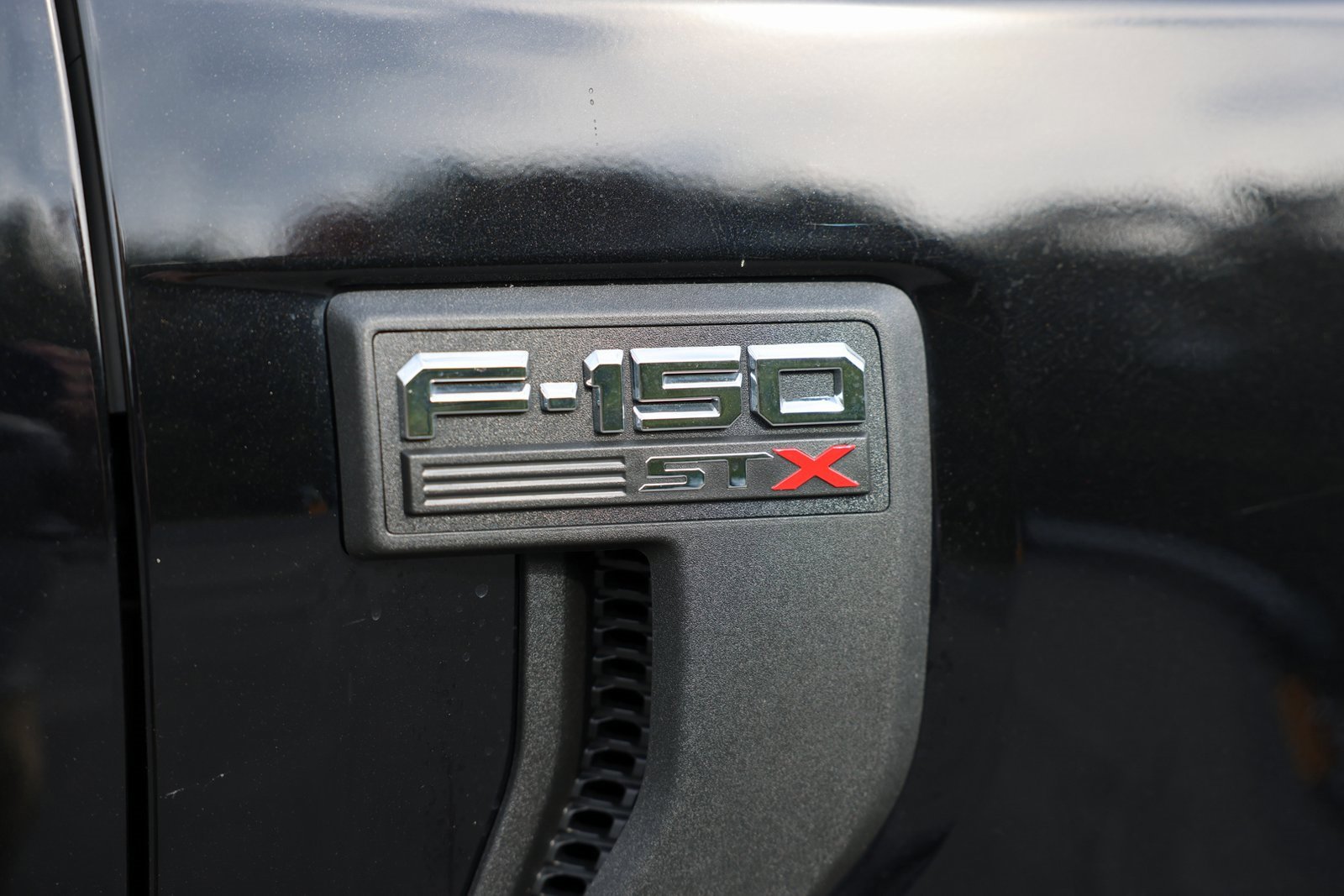 Certified 2022 Ford F150 XL w/ STX Appearance Package image 34