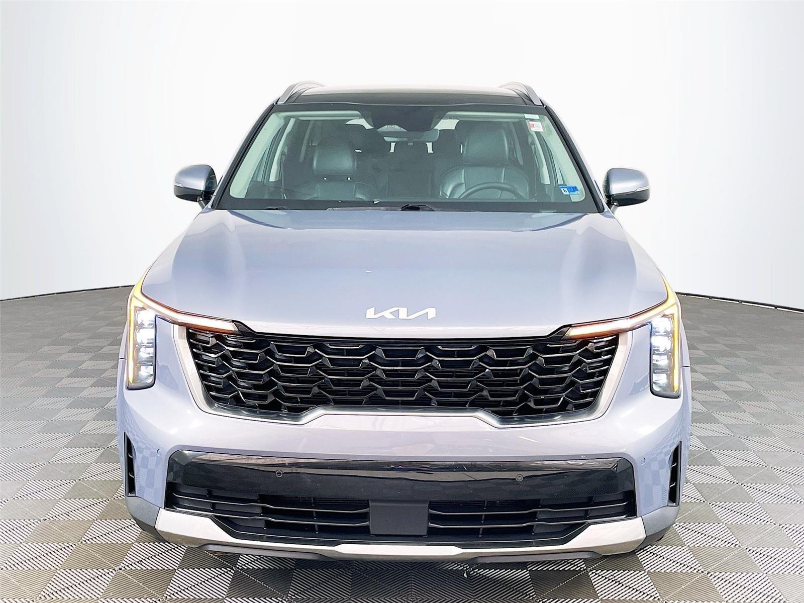 Used 2024 Kia Sorento S w/ Panoramic Sunroof Package AWD/4WD image 2