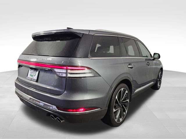 Used 2025 Lincoln Aviator Reserve w/ Equipment Group 201A image 7