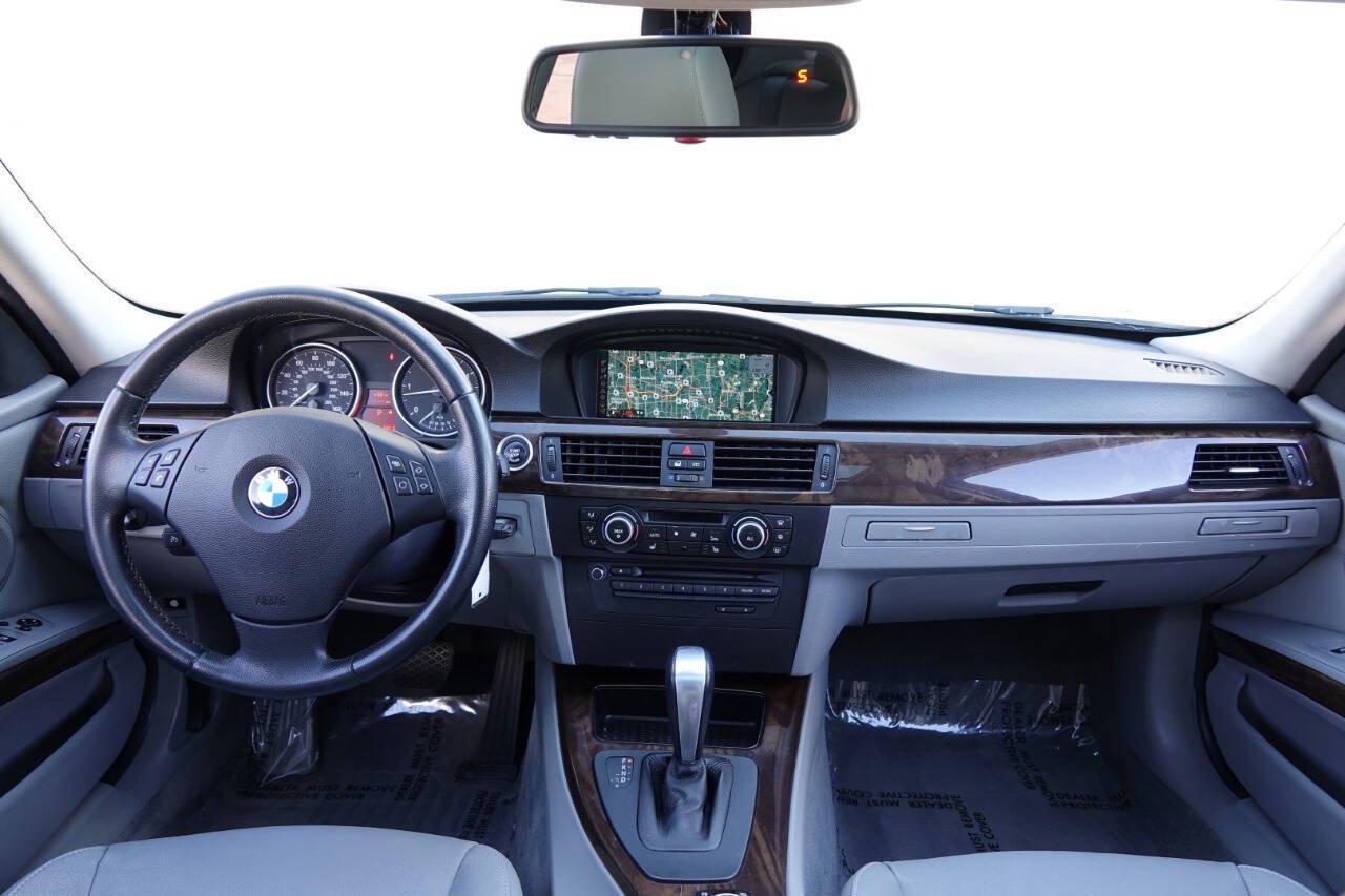 Used 2011 BMW 335d Sedan RWD image 6