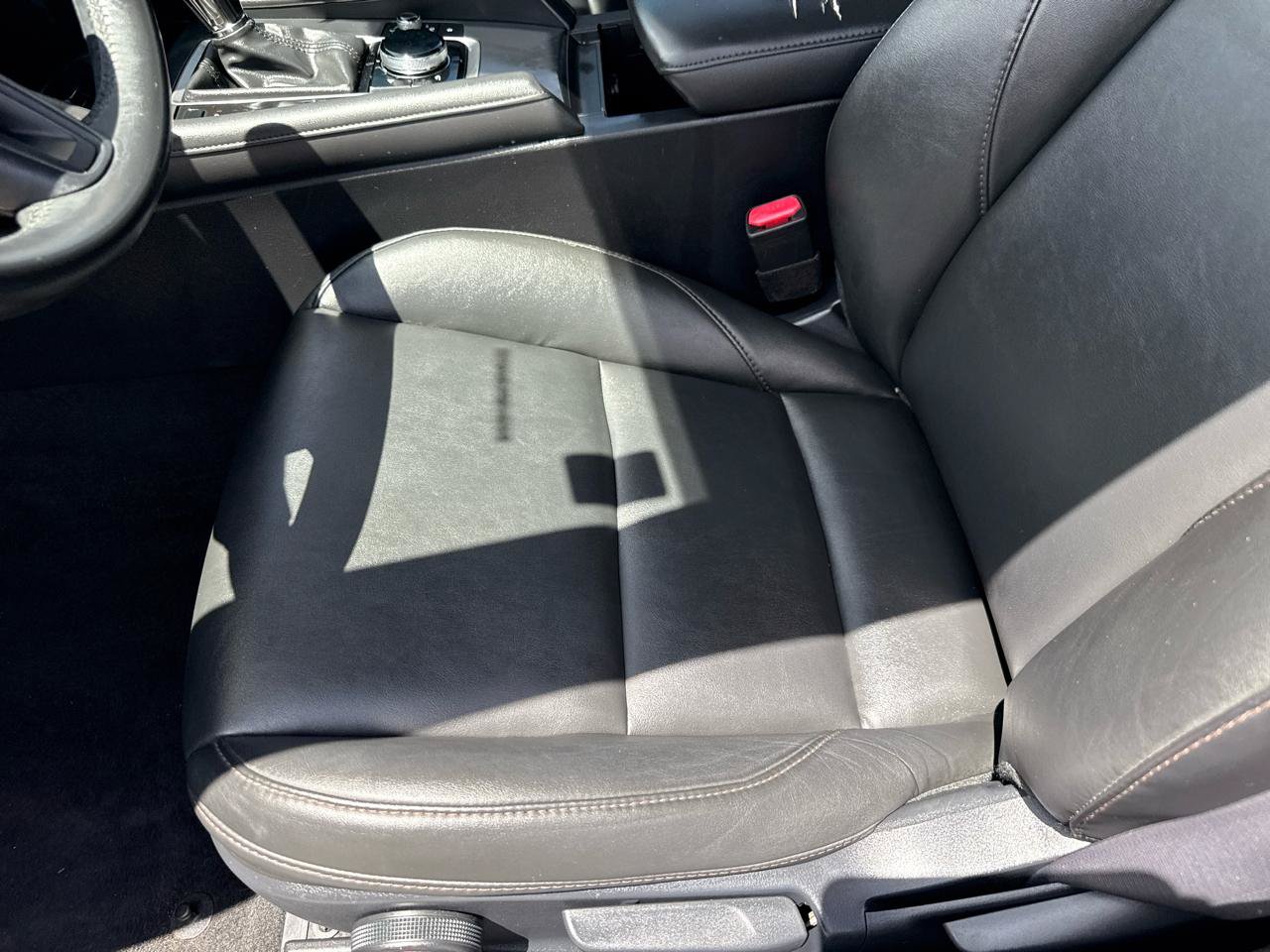 Used 2020 MAZDA MAZDA3 Sedan w/ Select Package FWD image 10