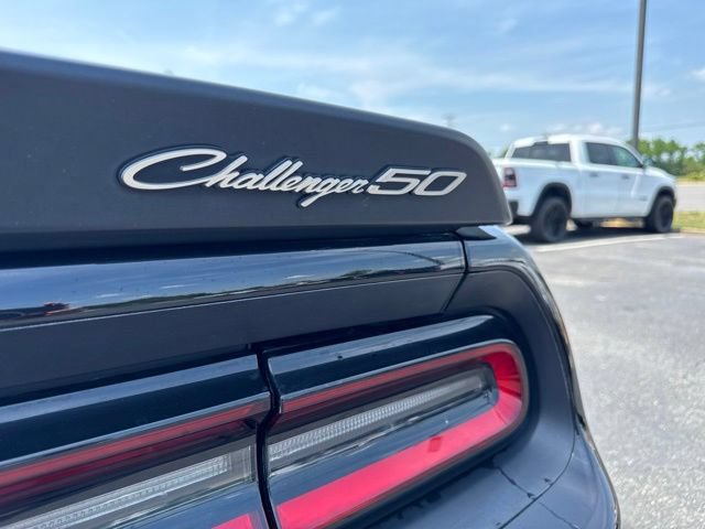 Used 2020 Dodge Challenger R/T RWD image 8
