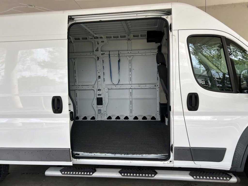 Used 2017 RAM ProMaster 2500 w/ Interior Convenience Group image 26