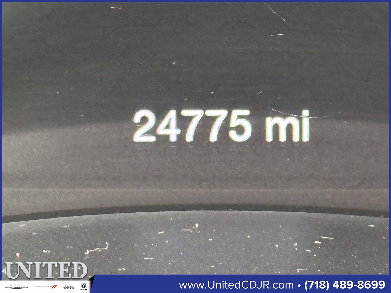 Used 2023 Dodge Durango R/T image 32