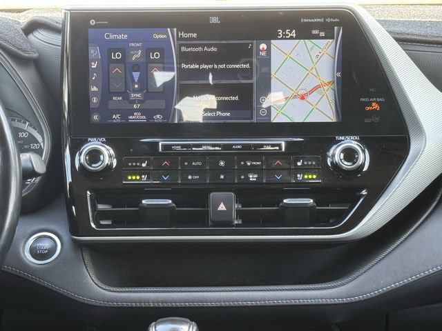 Used 2021 Toyota Highlander Platinum AWD/4WD image 18