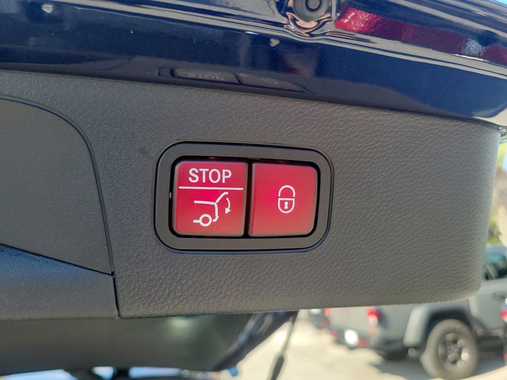 Used 2021 Mercedes-Benz GLC 300 image 9