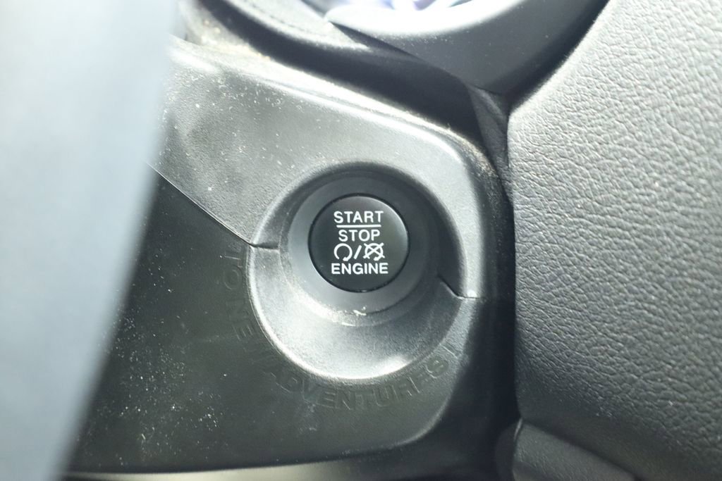 Used 2022 Jeep Renegade Latitude w/ Convenience Group AWD/4WD image 40