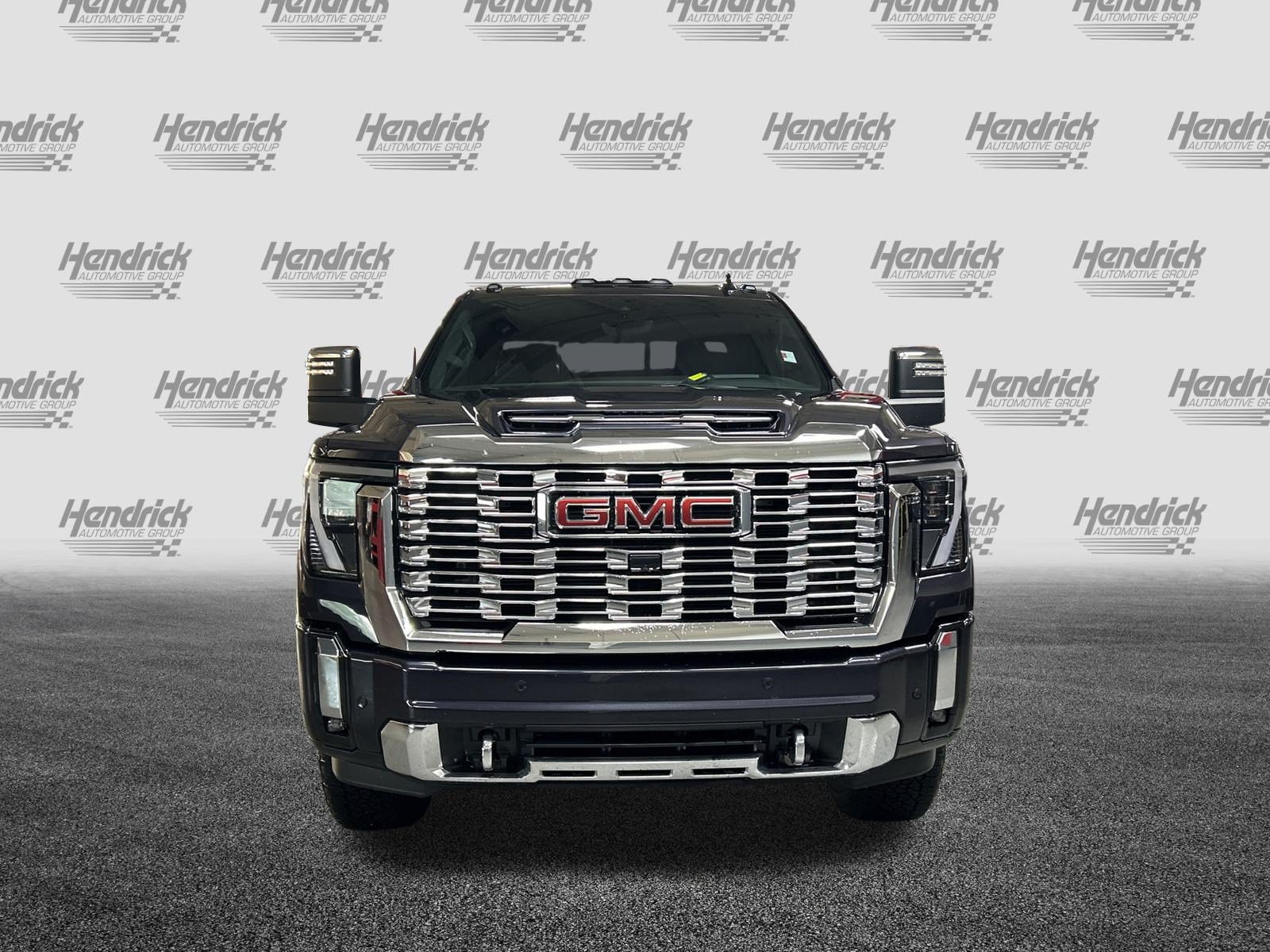 Used 2026 GMC Sierra 2500 Denali w/ Denali Reserve Package AWD/4WD image 3