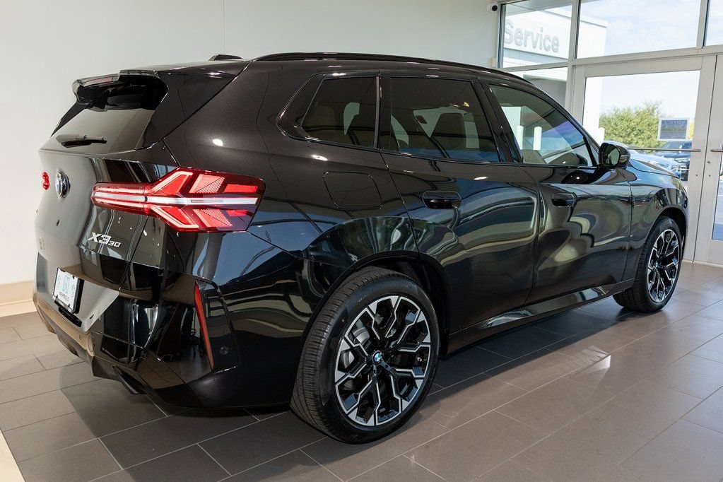 Used 2026 BMW X3 xDrive30i w/ Premium Package AWD/4WD image 5