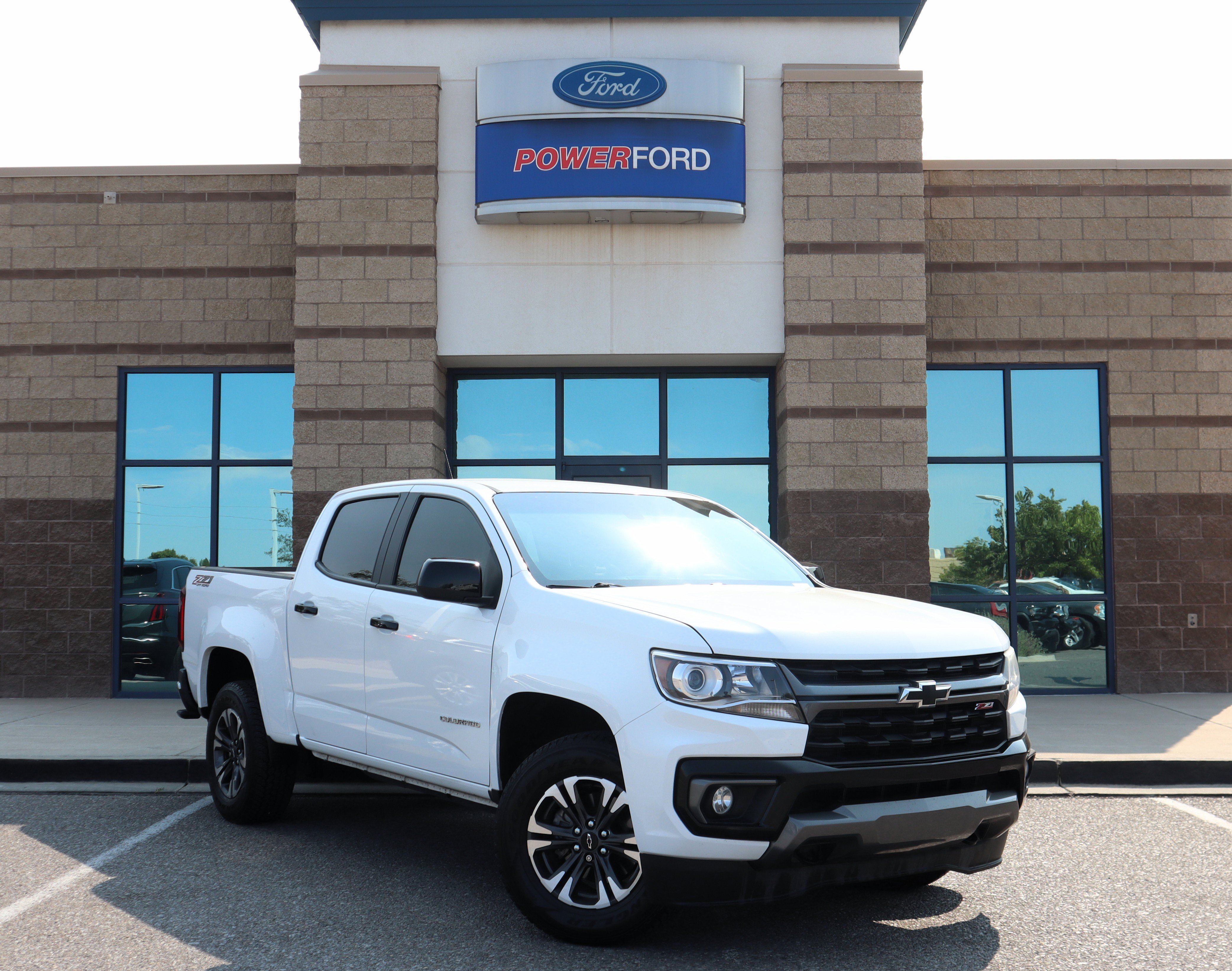 Used 2022 Chevrolet Colorado Z71 AWD/4WD image 46