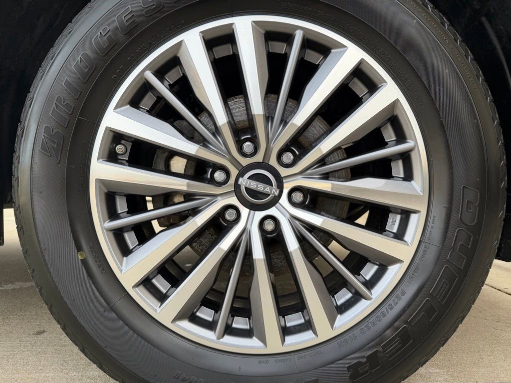 Used 2024 Nissan Armada SL w/ Captain's Chairs Package image 33