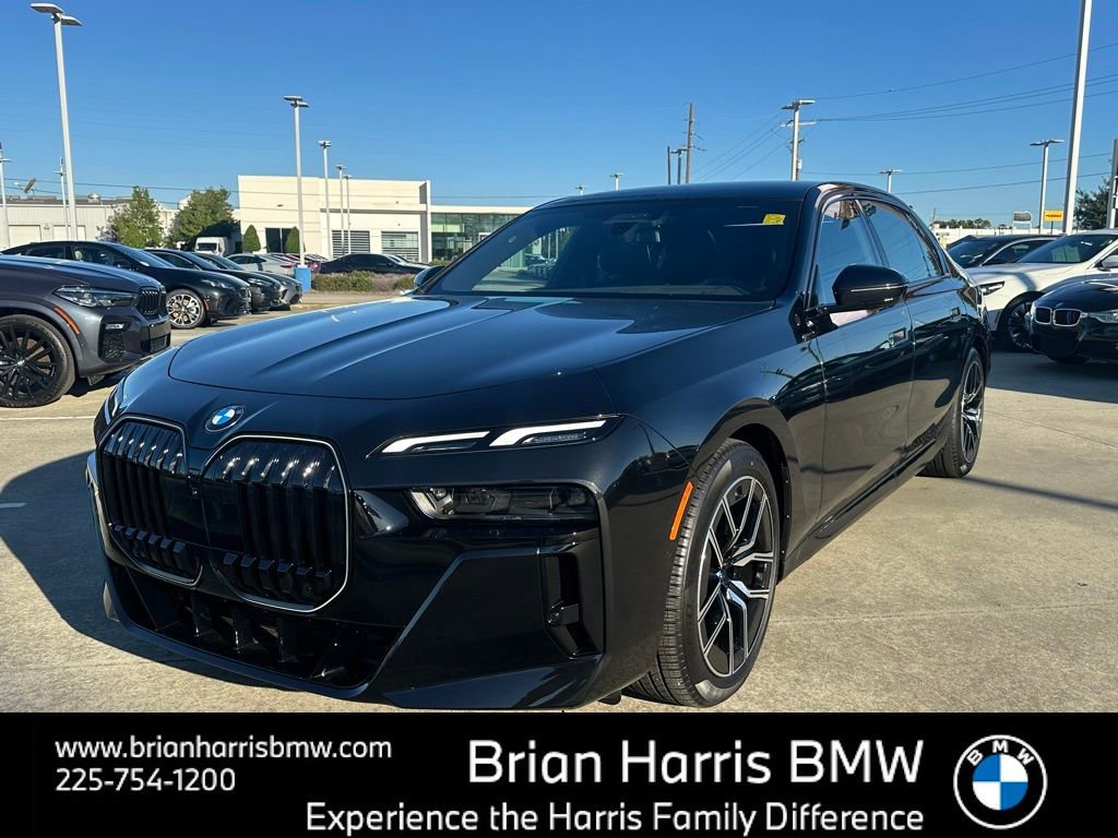 New 2026 BMW 740i
