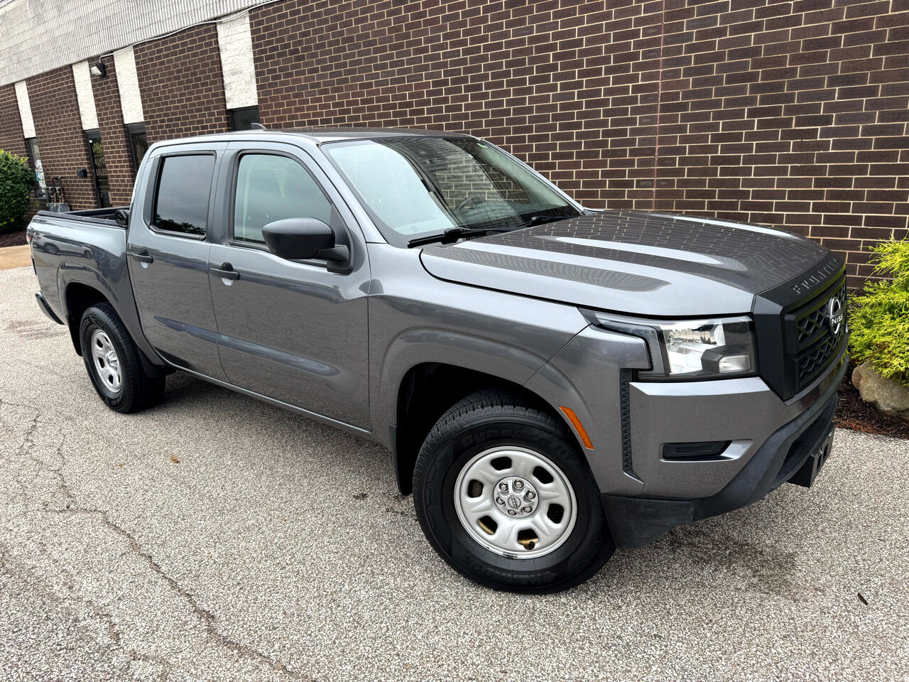 Used 2022 Nissan Frontier S image 37