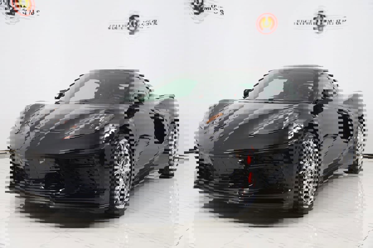 Used 2020 Chevrolet Corvette Stingray Premium Cpe w/ 3LT Preferred Equipment Group image 9