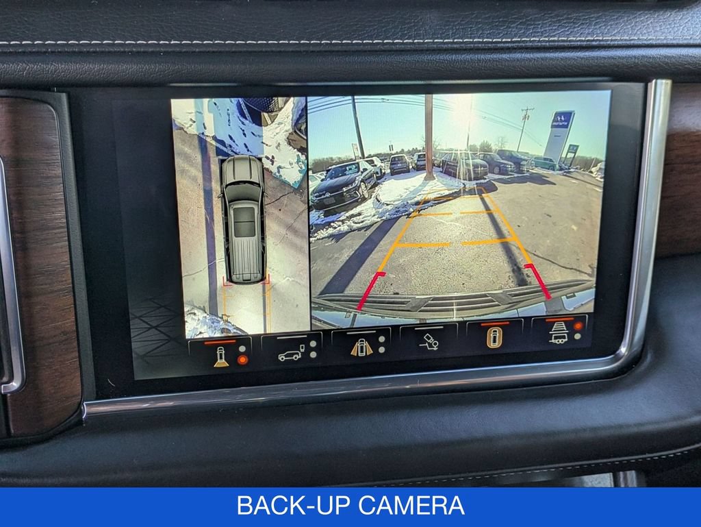 Used 2023 GMC Yukon Denali Ultimate AWD/4WD image 27
