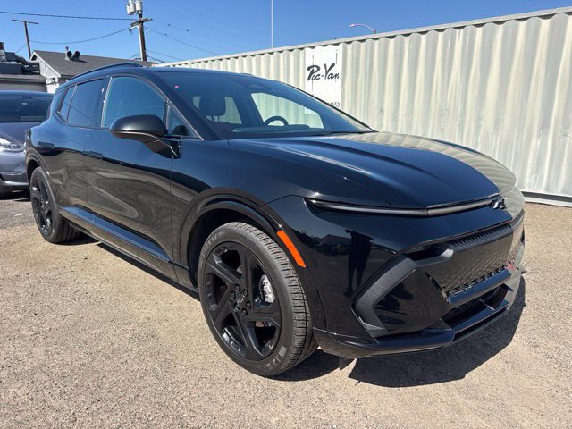 Used 2024 Chevrolet Equinox EV RS FWD image 3