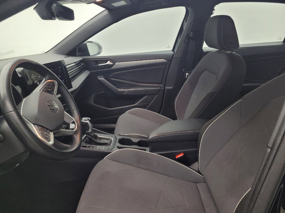 Used 2025 Volkswagen Jetta Sport FWD image 17
