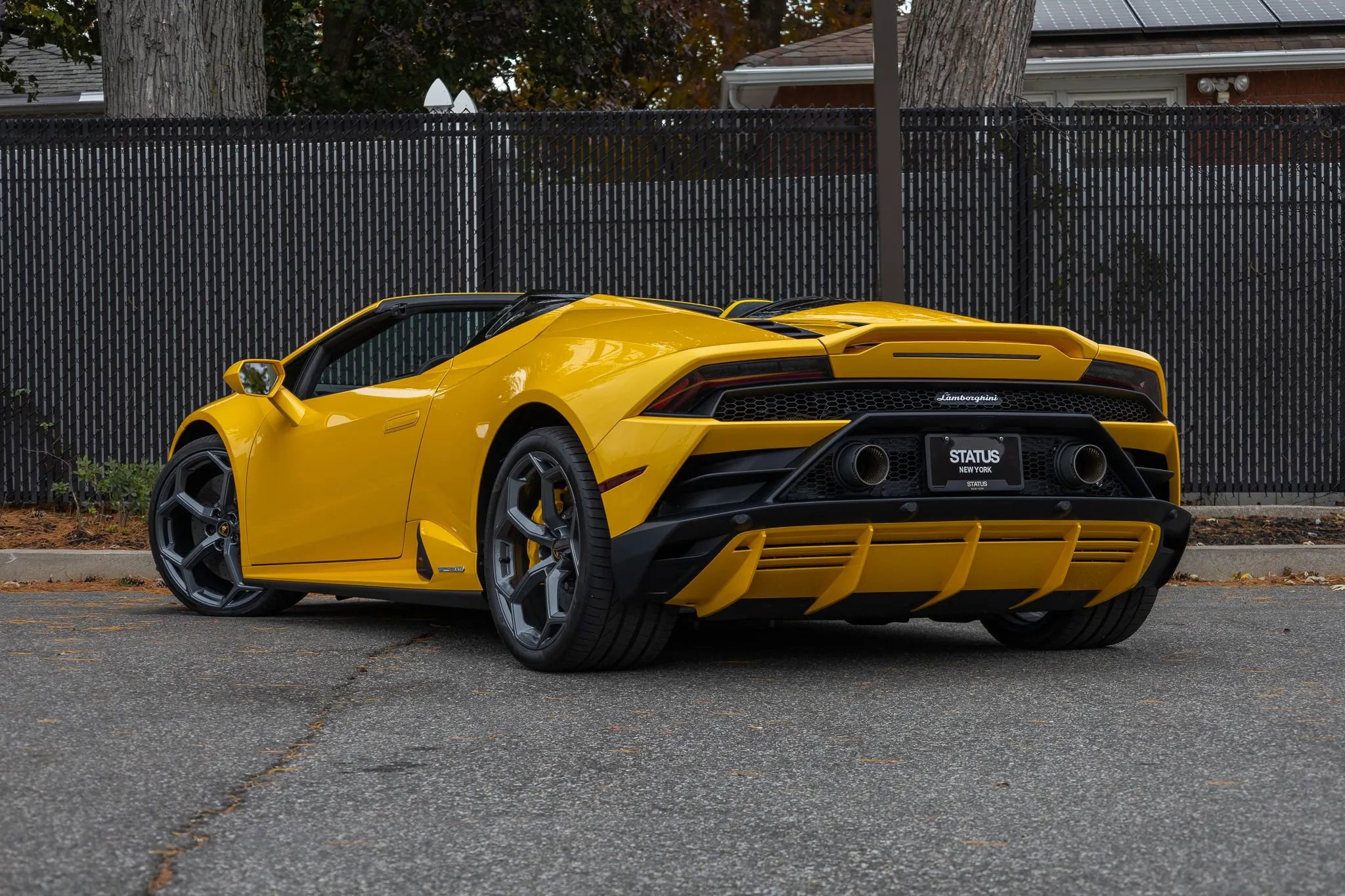 Used 2024 Lamborghini Huracan EVO image 30