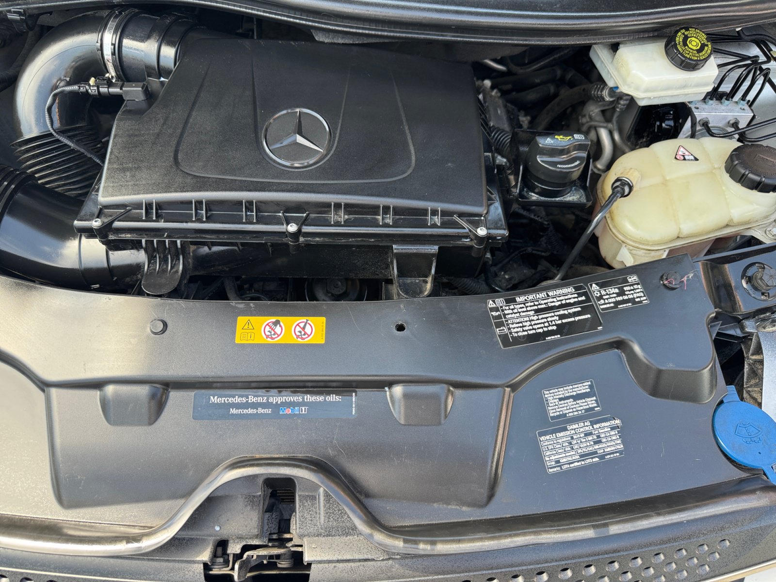 Used 2019 Mercedes-Benz Metris Passenger image 23