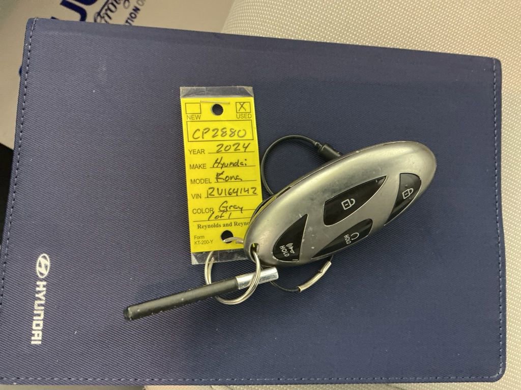Used 2024 Hyundai Kona SEL image 34