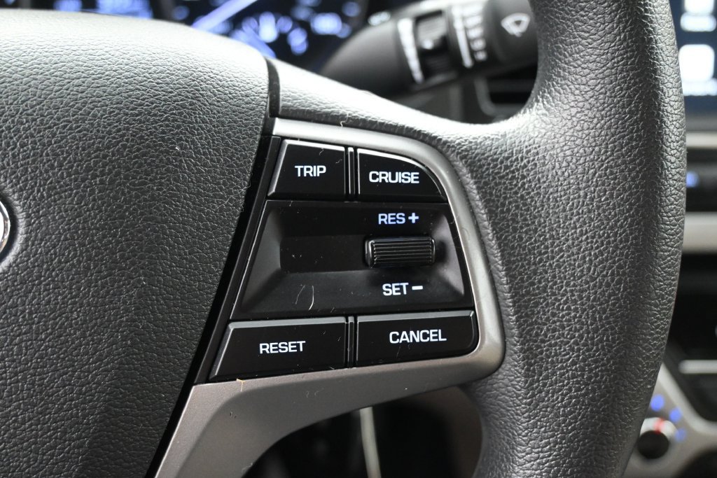 Used 2017 Hyundai Elantra SE FWD image 13