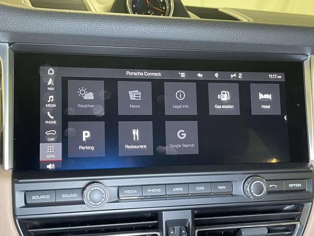 Certified 2020 Porsche Macan AWD/4WD image 32