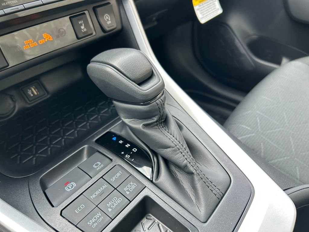 New 2025 Toyota RAV4 XLE image 16